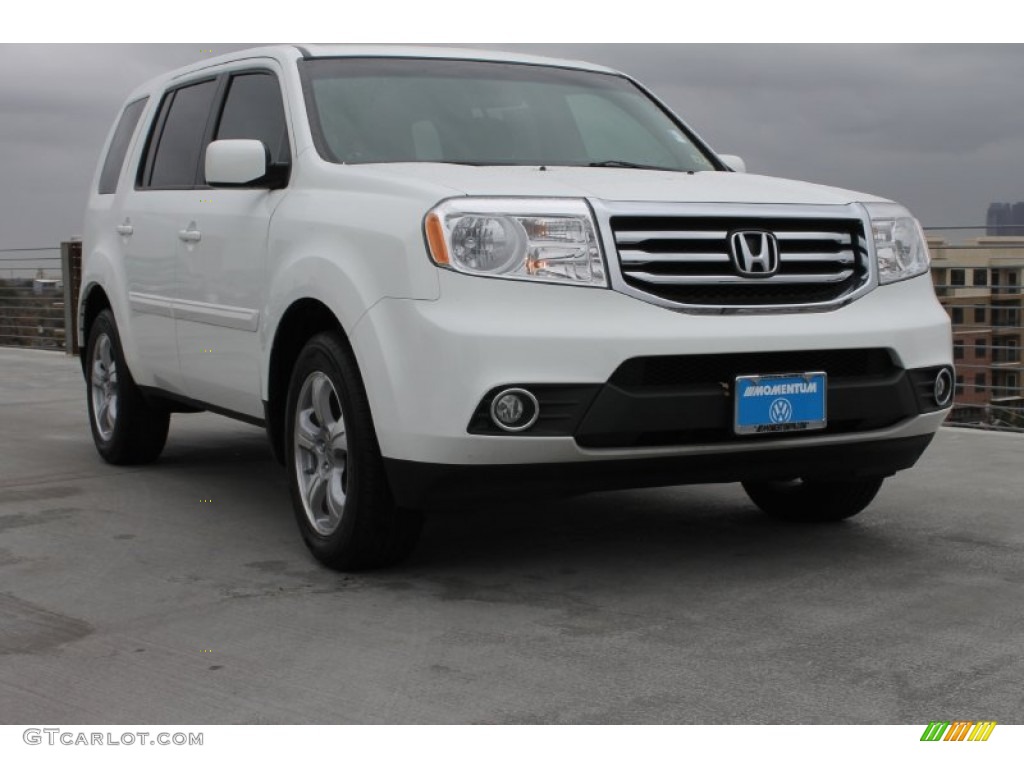 Taffeta White Honda Pilot