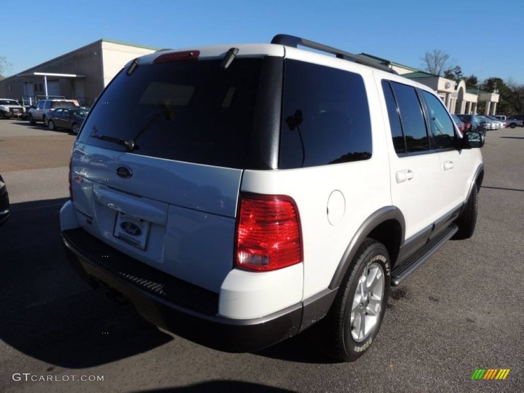 2003 Explorer XLT - Oxford White / Medium Parchment Beige photo #14