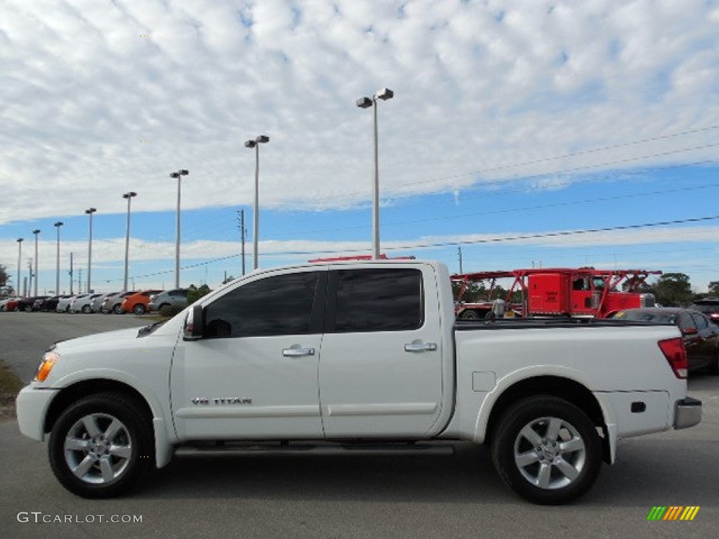 2011 Titan SL Crew Cab 4x4 - Blizzard White / Charcoal photo #2
