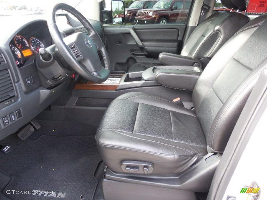 2011 Titan SL Crew Cab 4x4 - Blizzard White / Charcoal photo #4