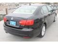 Black - Jetta SE Sedan Photo No. 9