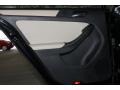 Black - Jetta SE Sedan Photo No. 24