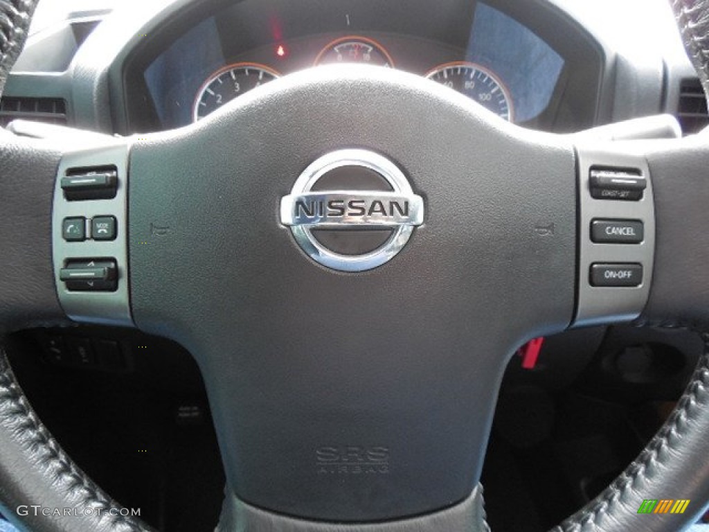 2011 Titan SL Crew Cab 4x4 - Blizzard White / Charcoal photo #25