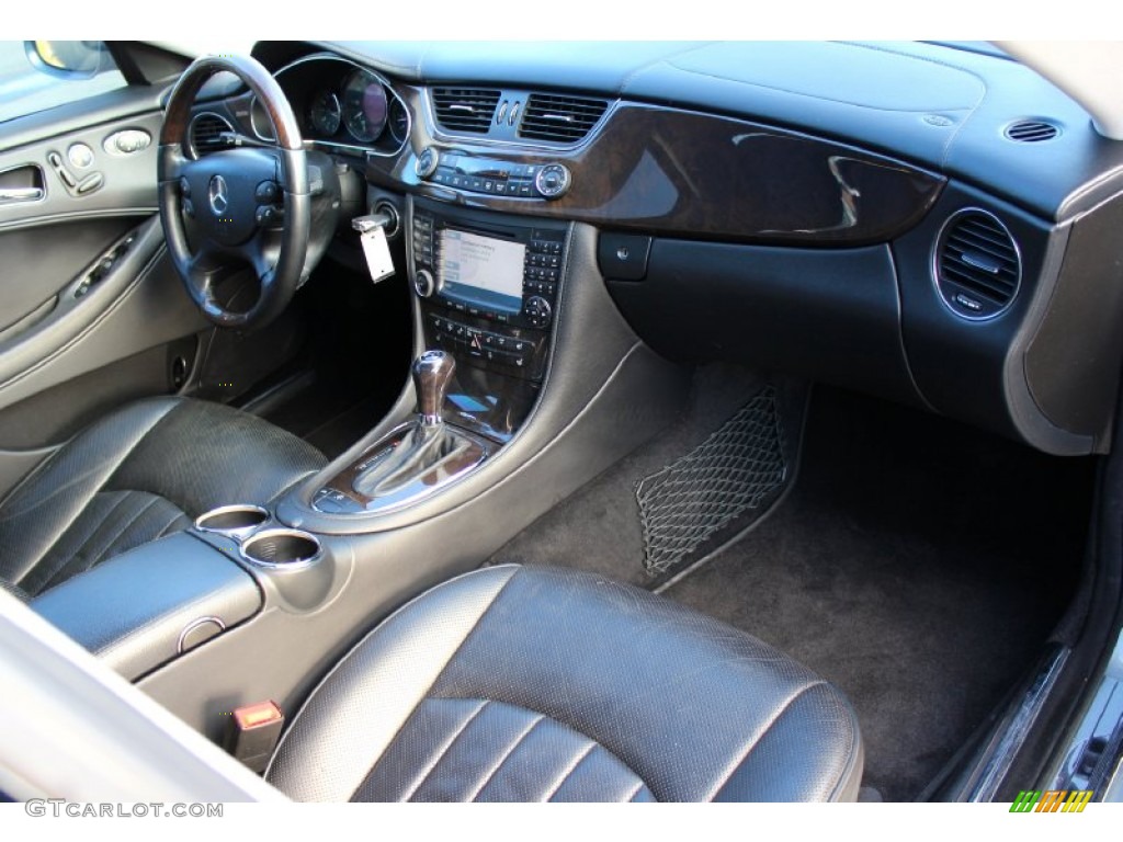 2007 Mercedes-Benz CLS 550 Black Dashboard Photo #89512635