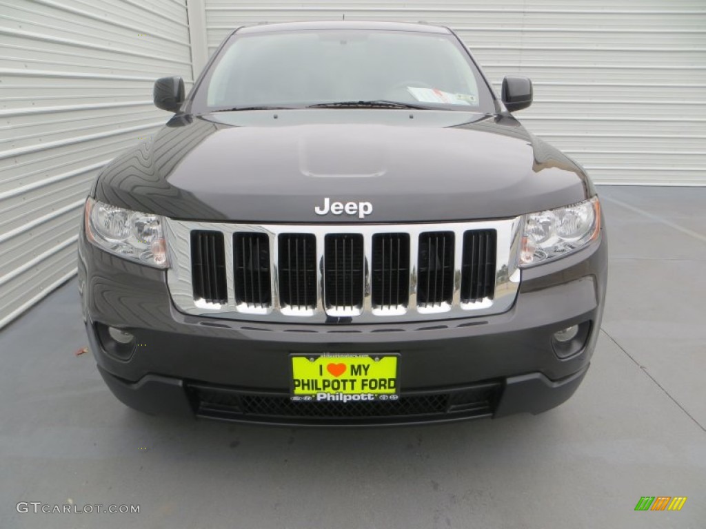 2011 Grand Cherokee Laredo - Dark Charcoal Pearl / Dark Graystone/Medium Graystone photo #8