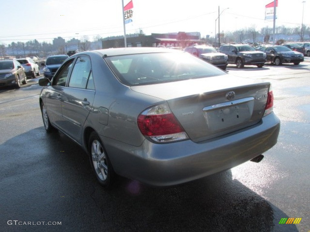 2005 Camry XLE V6 - Mineral Green Opalescent / Gray photo #6