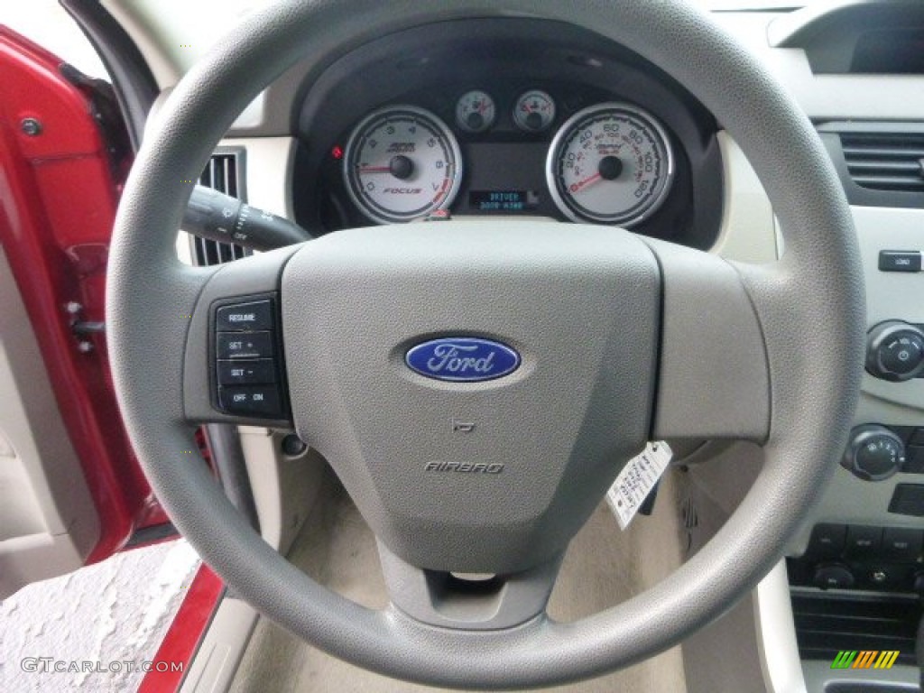 2009 Ford Focus SE Sedan Steering Wheel Photos