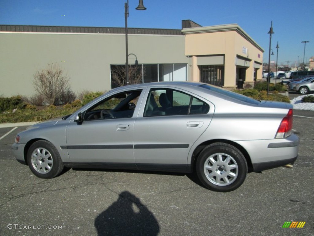 Silver Metallic 2002 Volvo S60 2.4 Exterior Photo #89521000