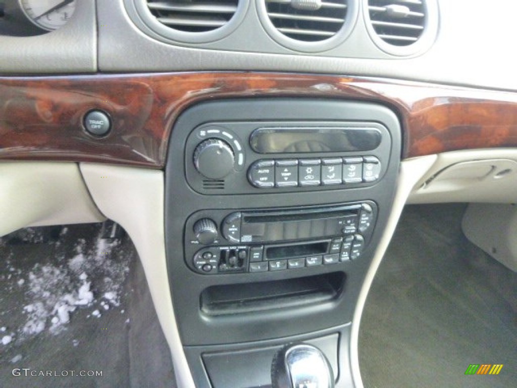 2001 Chrysler 300 M Sedan Controls Photos