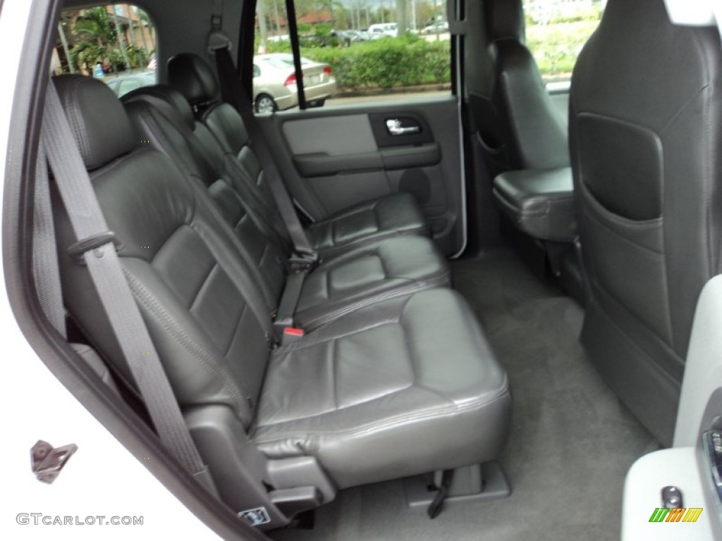 2006 Ford Expedition XLS Rear Seat Photo #89522245