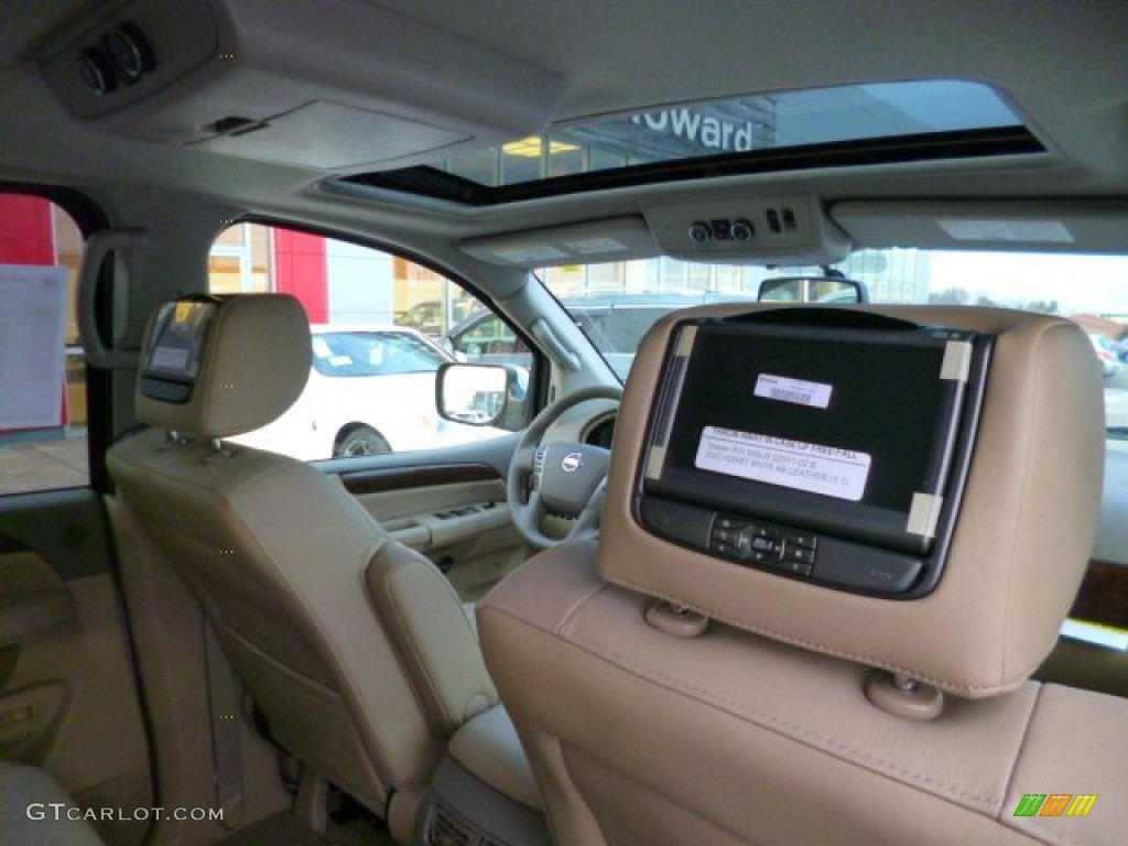 2014 Armada Platinum - Pearl White / Almond photo #14