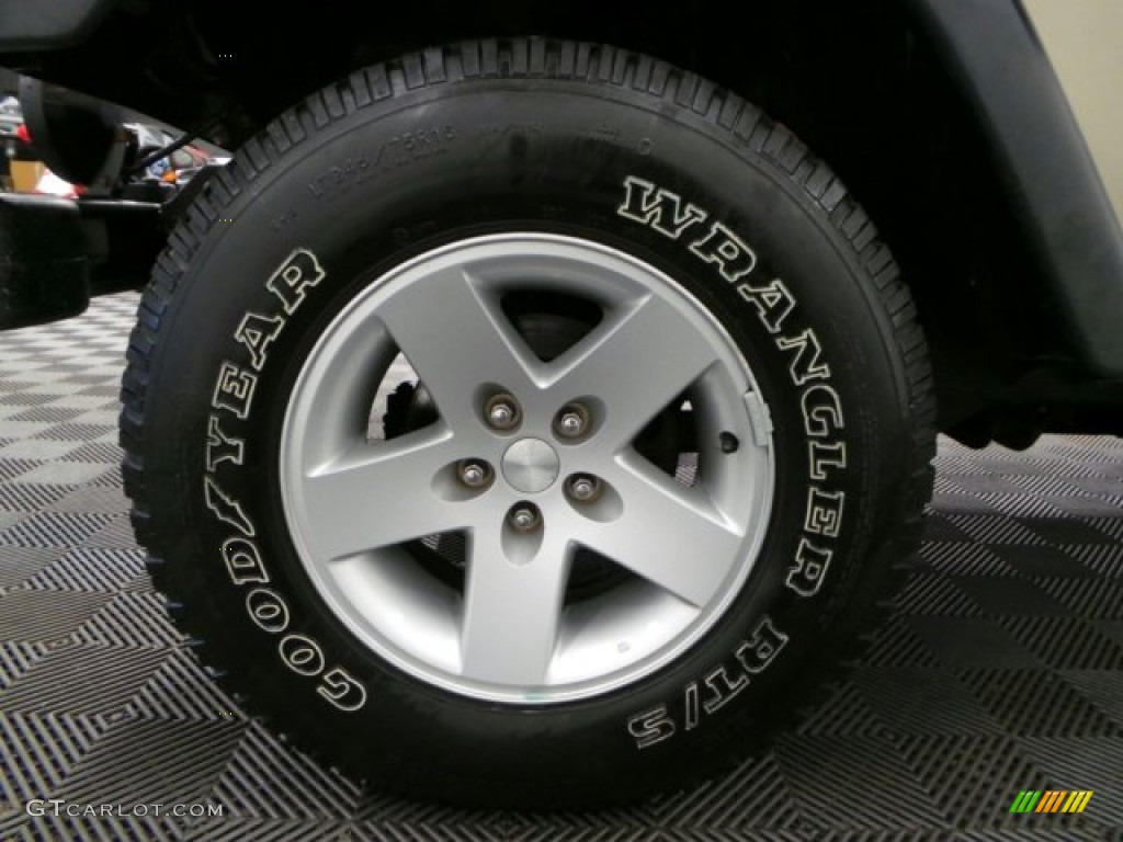 2004 Wrangler Rubicon 4x4 - Light Khaki Metallic / Dark Slate Gray photo #24