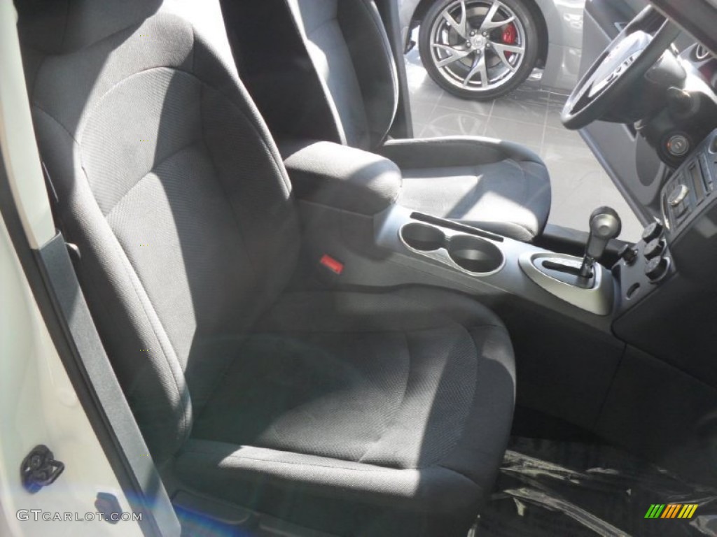 2011 Rogue S AWD - Pearl White / Black photo #10