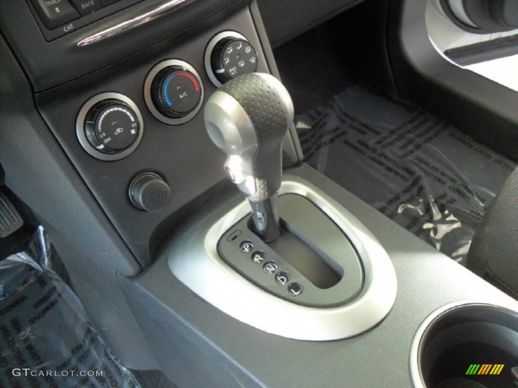 2011 Rogue S AWD - Pearl White / Black photo #13
