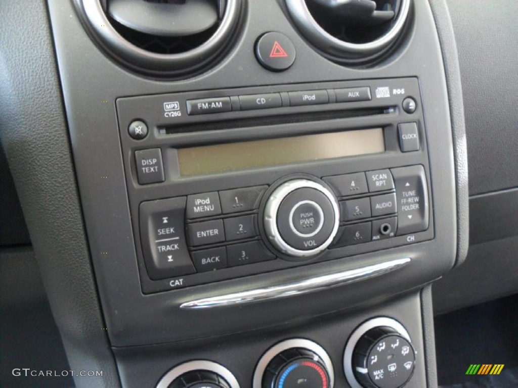 2011 Rogue S AWD - Pearl White / Black photo #14