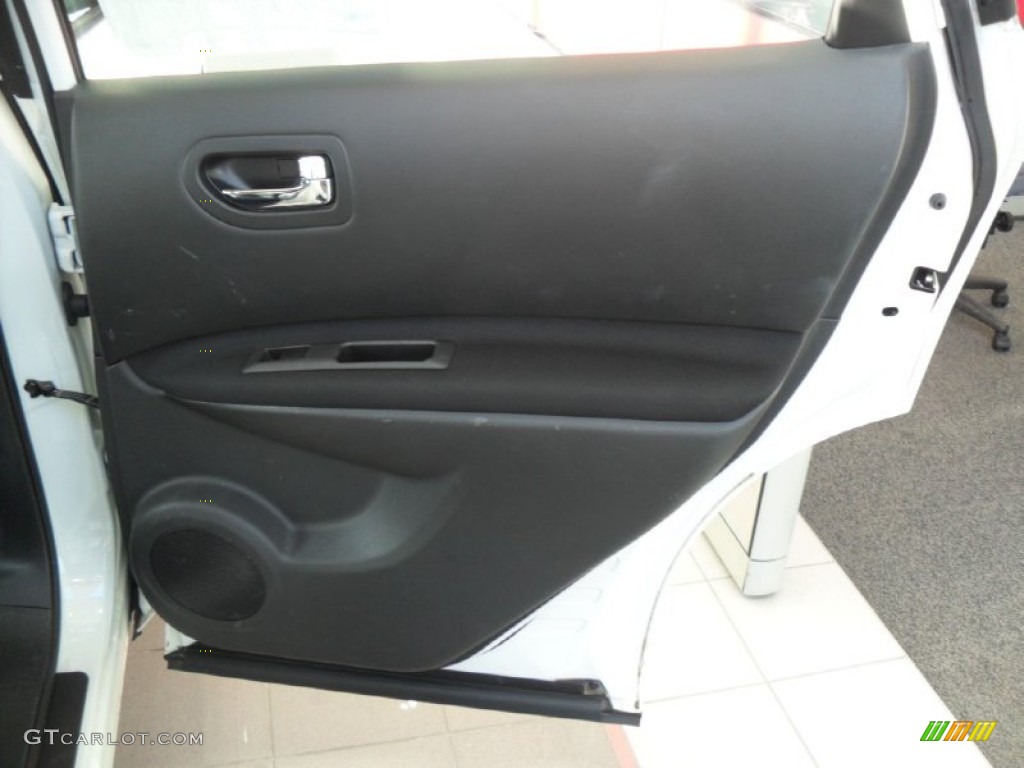 2011 Rogue S AWD - Pearl White / Black photo #21