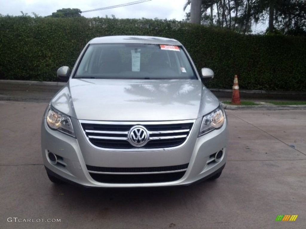 2011 Tiguan S - White Gold Metallic / Clay Gray photo #8