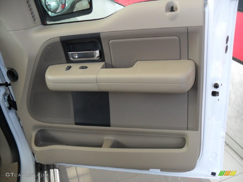 2006 F150 XLT SuperCrew 4x4 - Oxford White / Tan photo #24