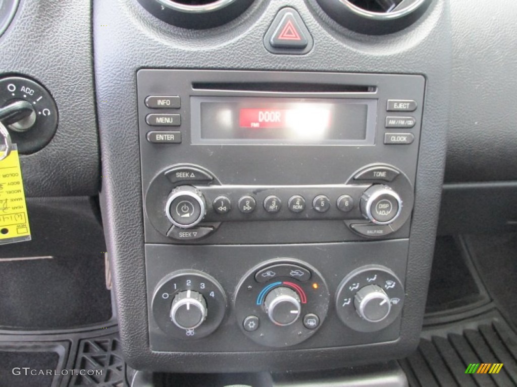 2006 G6 Sedan - Black / Ebony photo #15