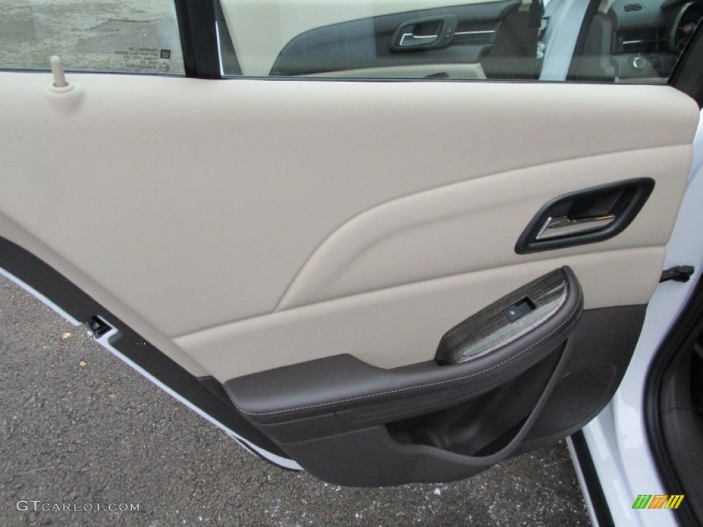 2014 Malibu LT - Summit White / Cocoa/Light Neutral photo #14