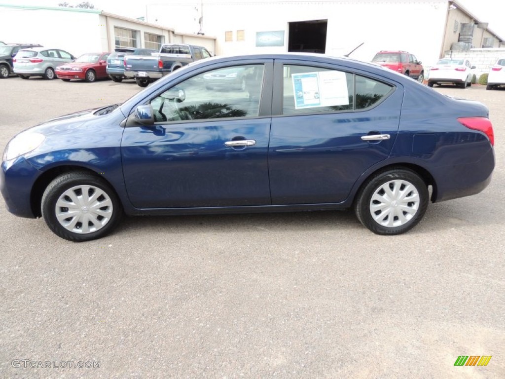 2012 Versa 1.6 SV Sedan - Metallic Blue / Charcoal photo #2