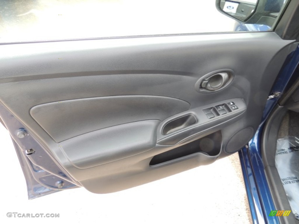 2012 Versa 1.6 SV Sedan - Metallic Blue / Charcoal photo #5
