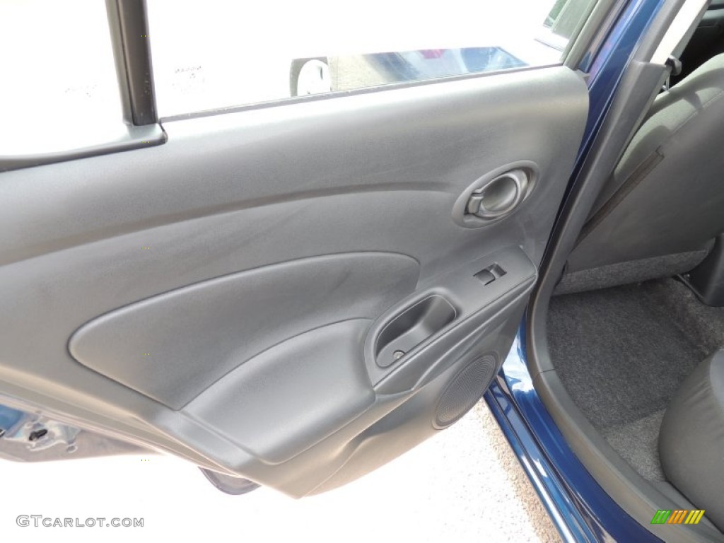 2012 Versa 1.6 SV Sedan - Metallic Blue / Charcoal photo #7