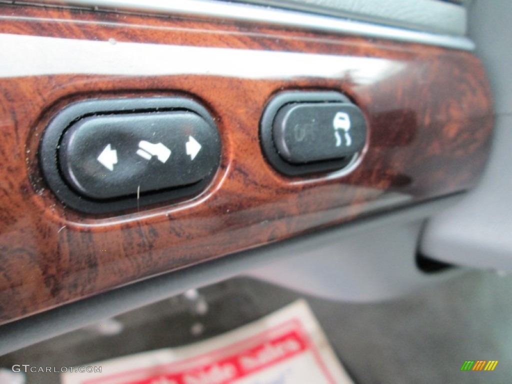 2004 Grand Marquis LS - Dark Toreador Red Metallic / Light Flint photo #19