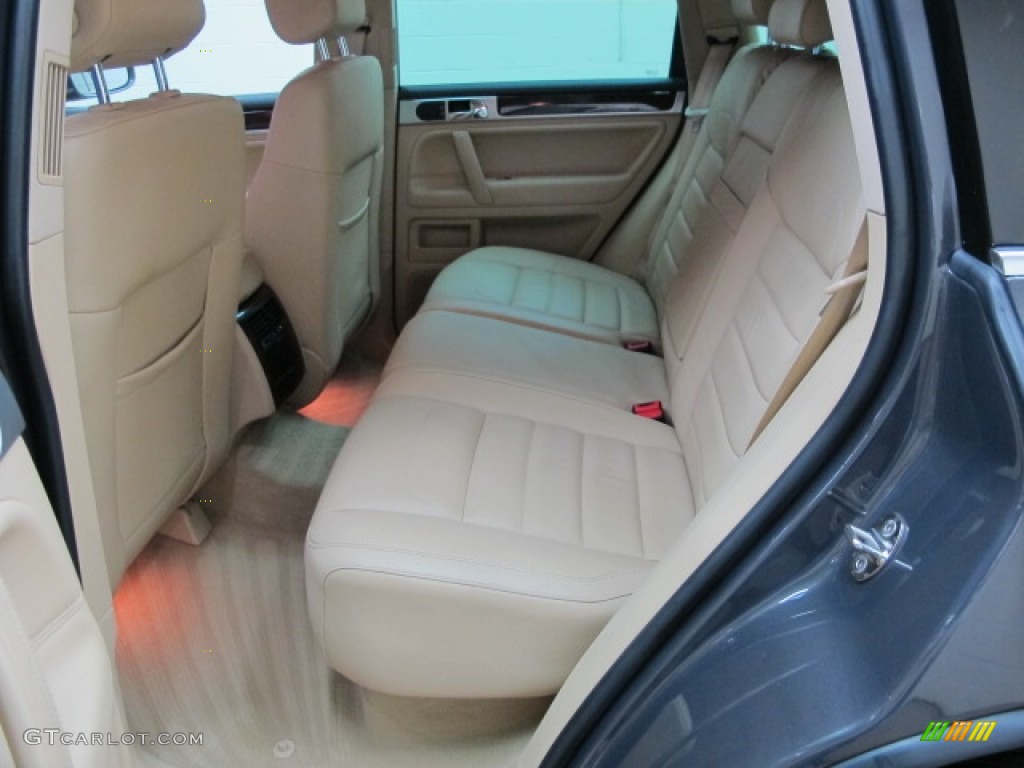 2008 Volkswagen Touareg 2 VR6 Rear Seat Photo #89536333