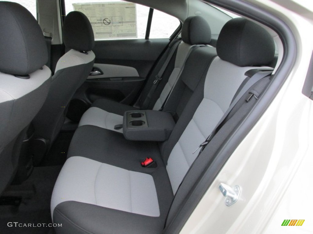 2014 Chevrolet Cruze LS Rear Seat Photos