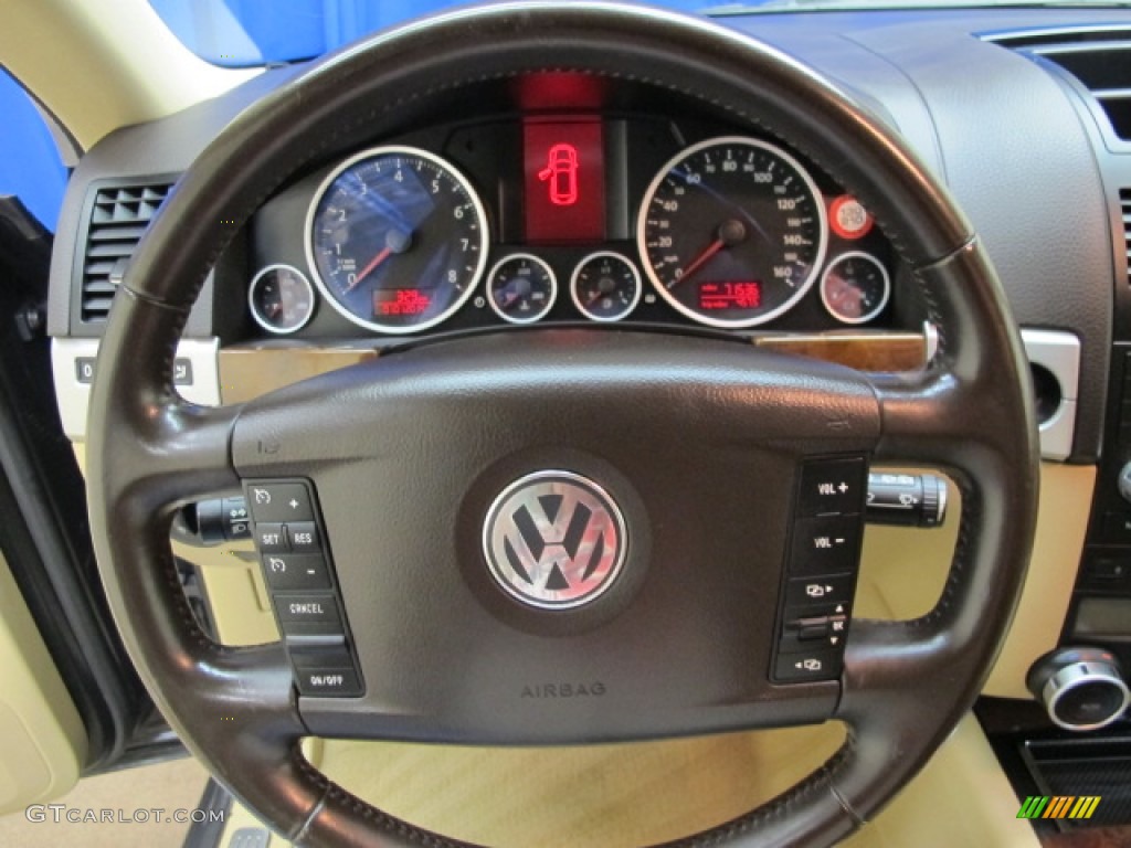 2008 Volkswagen Touareg 2 VR6 Pure Beige Steering Wheel Photo #89536684