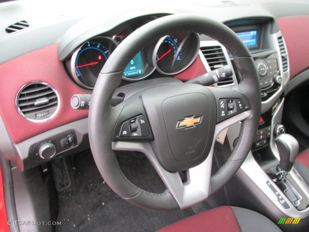 2014 Chevrolet Cruze LT Steering Wheel Photos