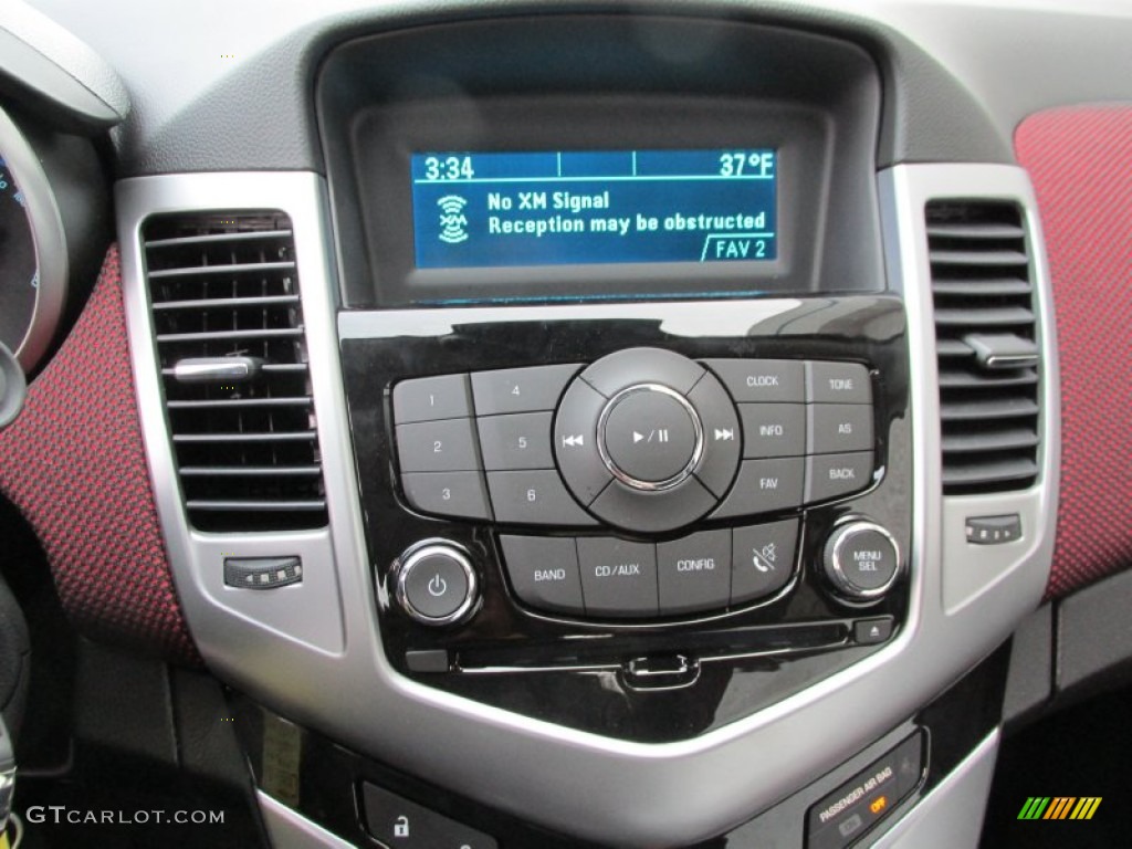 2014 Chevrolet Cruze LT Controls Photo #89537065