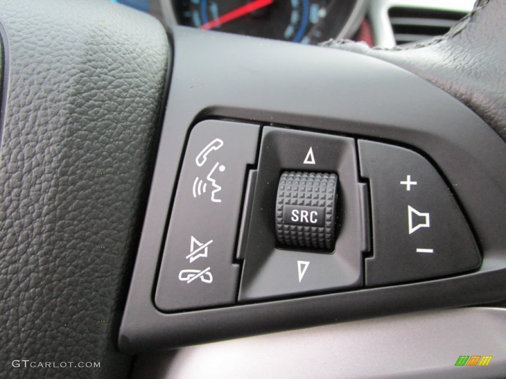 2014 Chevrolet Cruze LT Controls Photo #89537101