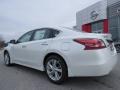 2014 Pearl White Nissan Altima 2.5 SV  photo #3