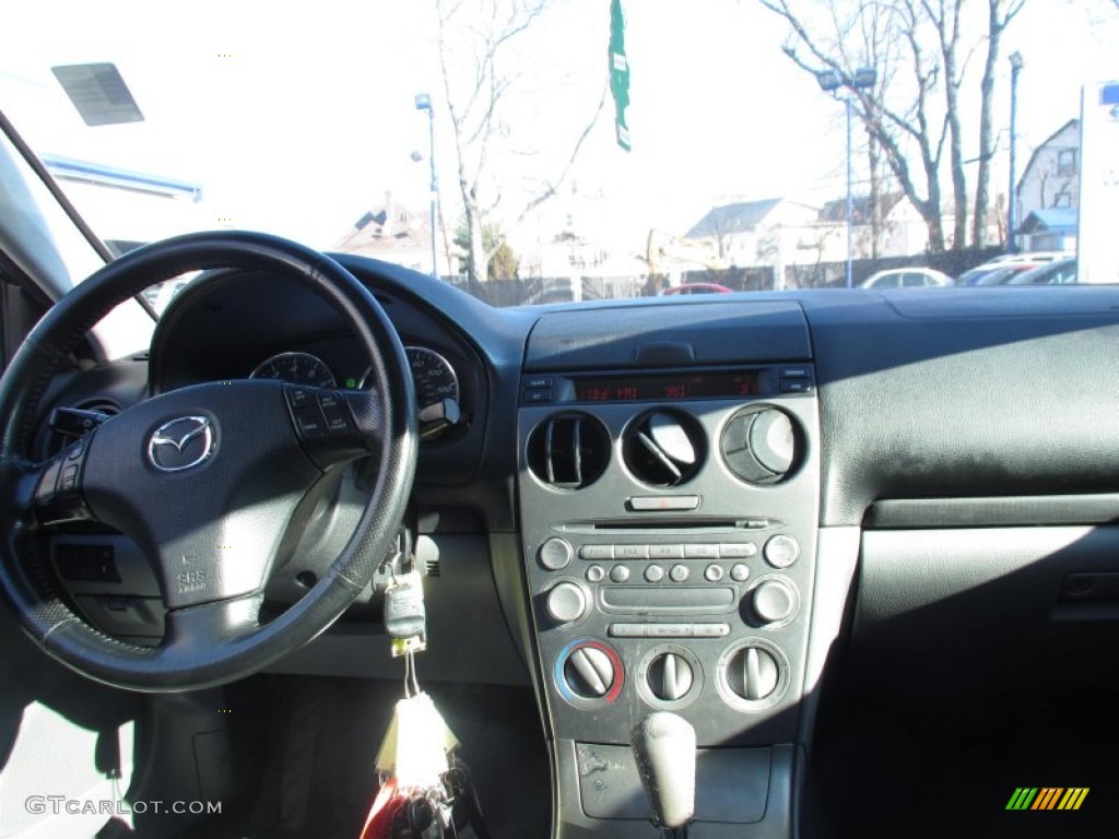 2004 MAZDA6 i Sport Sedan - Volcanic Red / Black photo #10