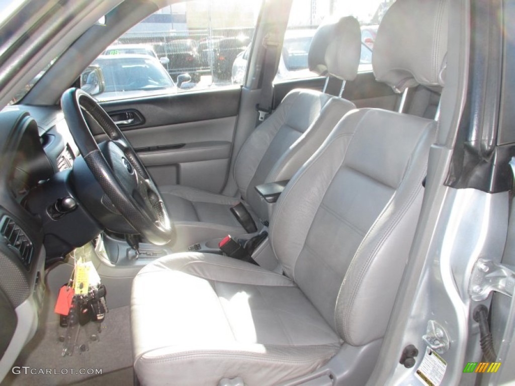 2004 Subaru Forester 2.5 XS Front Seat Photo #89540215