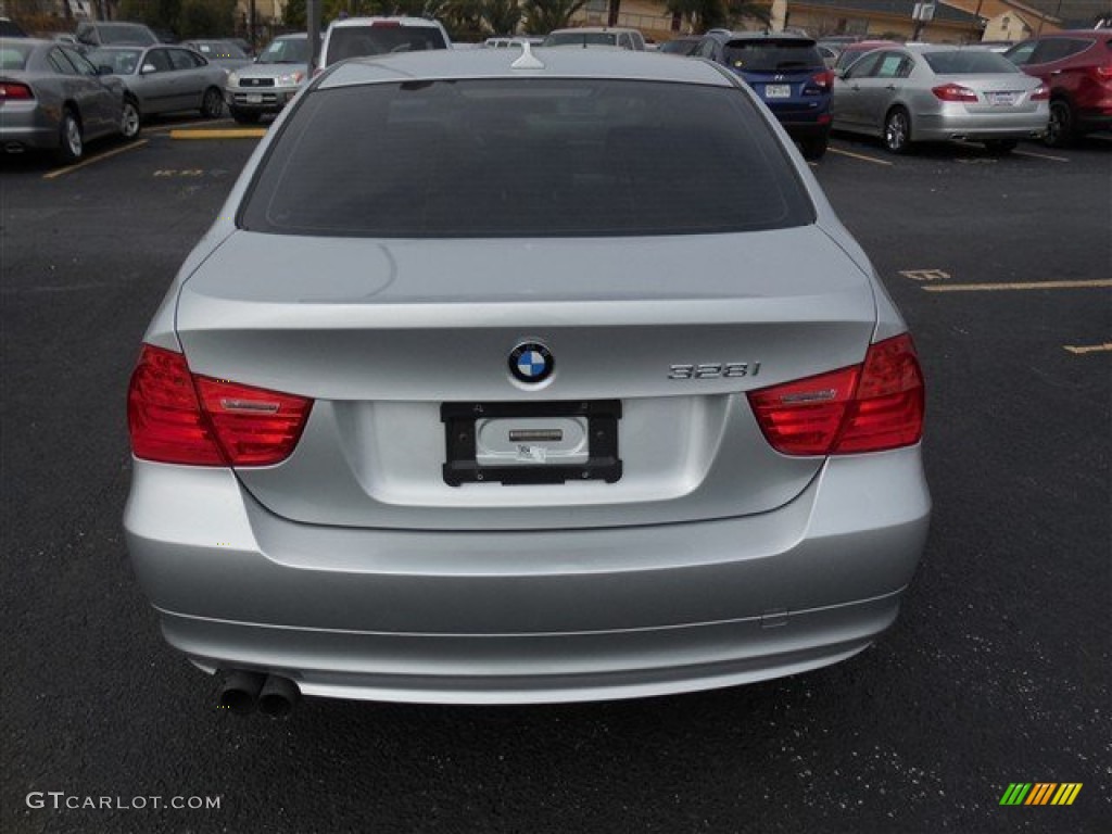 2010 3 Series 328i Sedan - Titanium Silver Metallic / Gray Dakota Leather photo #9