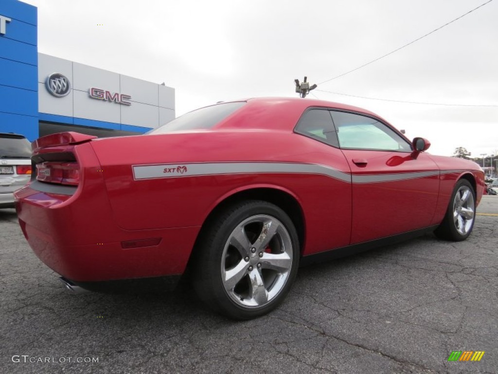 2012 Challenger SXT Plus - Redline 3 Coat Pearl / Dark Slate Gray photo #7