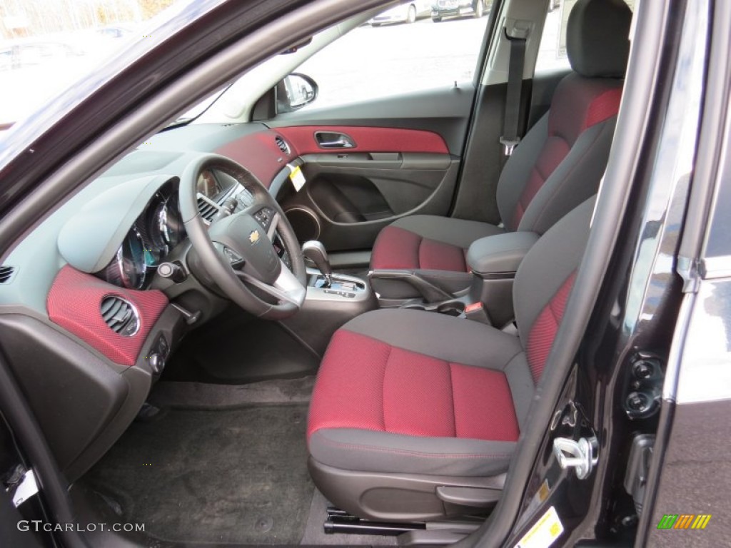 2014 Chevrolet Cruze LT Front Seat Photo #89544310