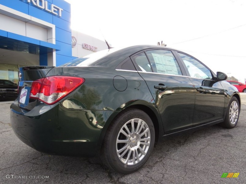 2014 Cruze Eco - Rainforest Green Metallic / Medium Titanium photo #8