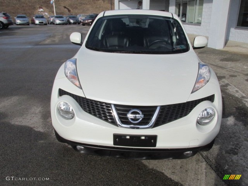 2011 Juke SL AWD - White Pearl / Black/Red w/Red Trim photo #3