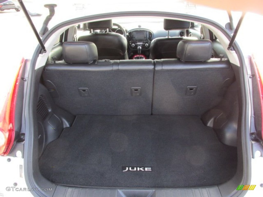 2011 Juke SL AWD - White Pearl / Black/Red w/Red Trim photo #18
