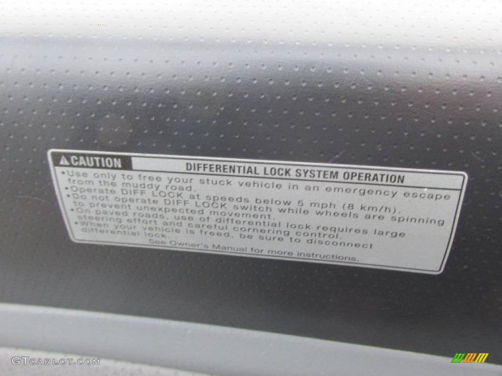 2007 Tacoma V6 TRD Access Cab 4x4 - Impulse Red Pearl / Graphite Gray photo #15