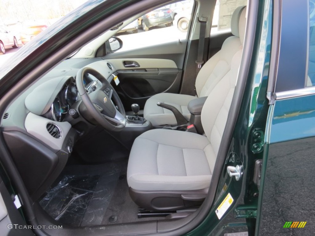 Medium Titanium Interior 2014 Chevrolet Cruze LT Photo #89547252