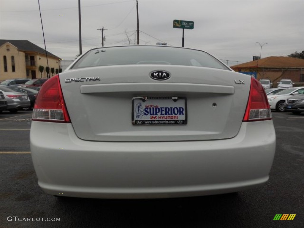 2008 Spectra LX Sedan - White / Gray photo #9