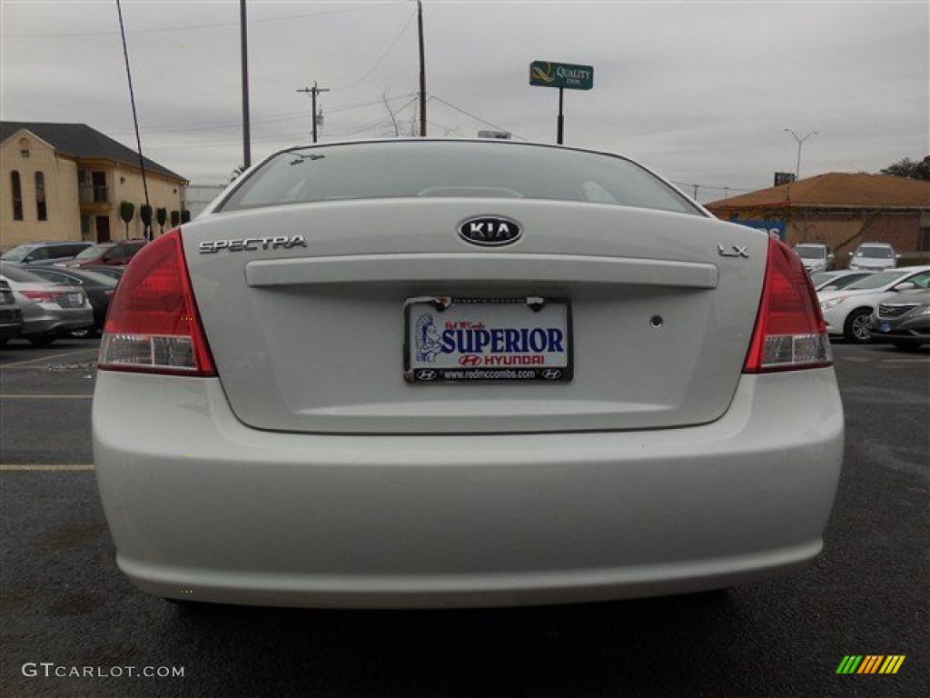 2008 Spectra LX Sedan - White / Gray photo #30