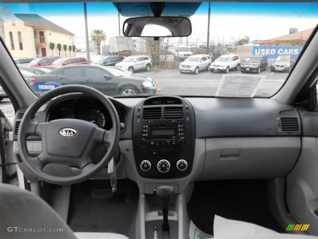 2008 Spectra LX Sedan - White / Gray photo #37