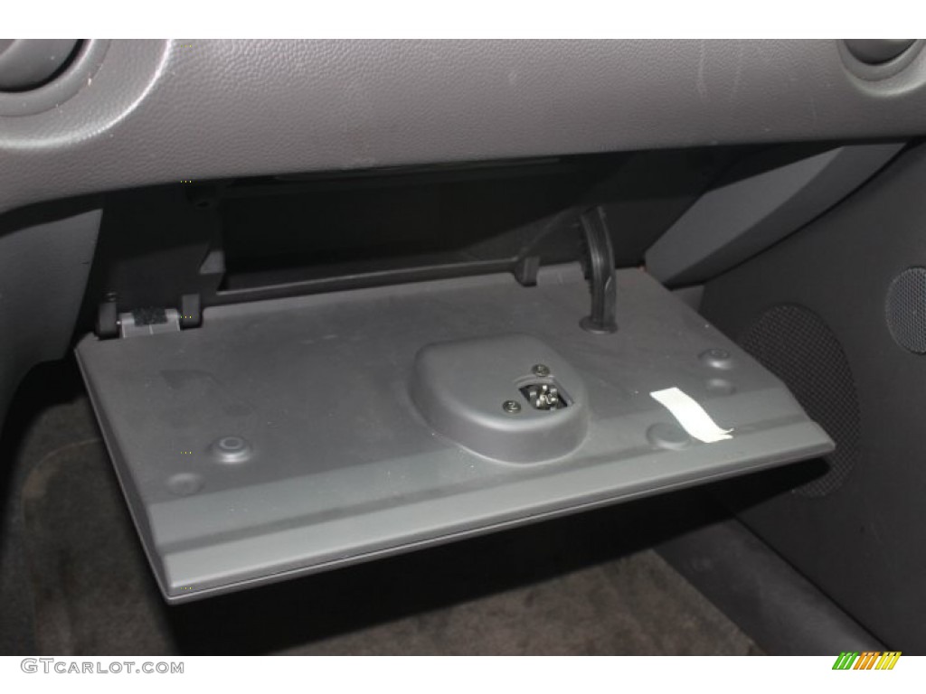 2005 Grand Prix Sedan - Blue Green Crystal / Dark Pewter photo #9