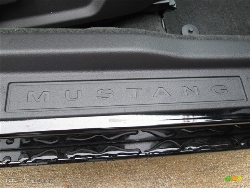2014 Mustang V6 Coupe - Black / Charcoal Black photo #12